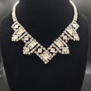 Signed Continental Vintage Designer Rhinestone "V" shaped Choker Necklace